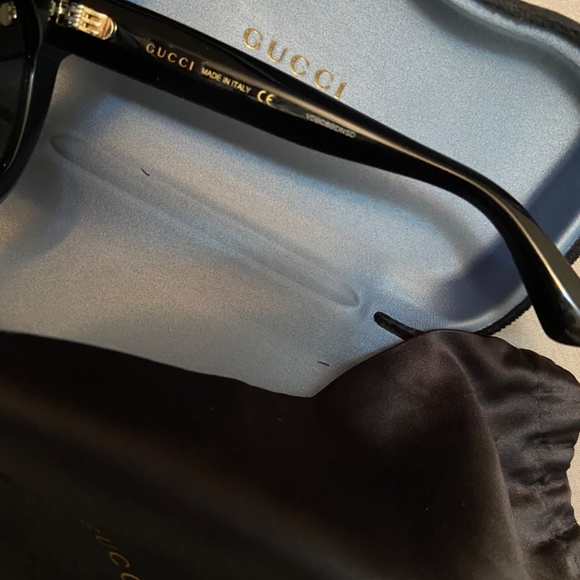Gucci sunglasses - Picture 2 of 5
